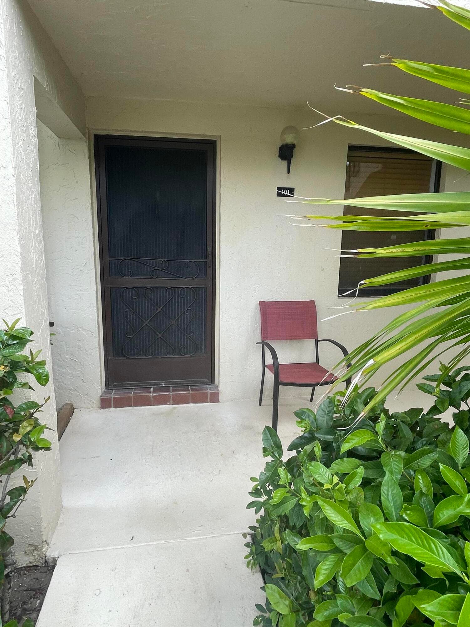 4598 Lucerne Lakes Boulevard E 101, Lake Worth, FL 33467 — photo 2 of 19