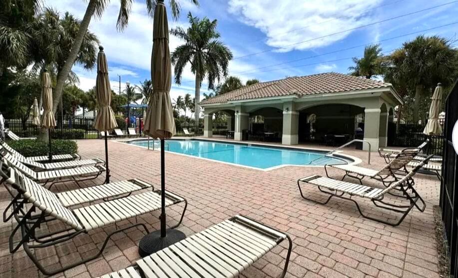 1025 Grove Park Circle, Boynton Beach, FL 33436 — photo 43 of 45