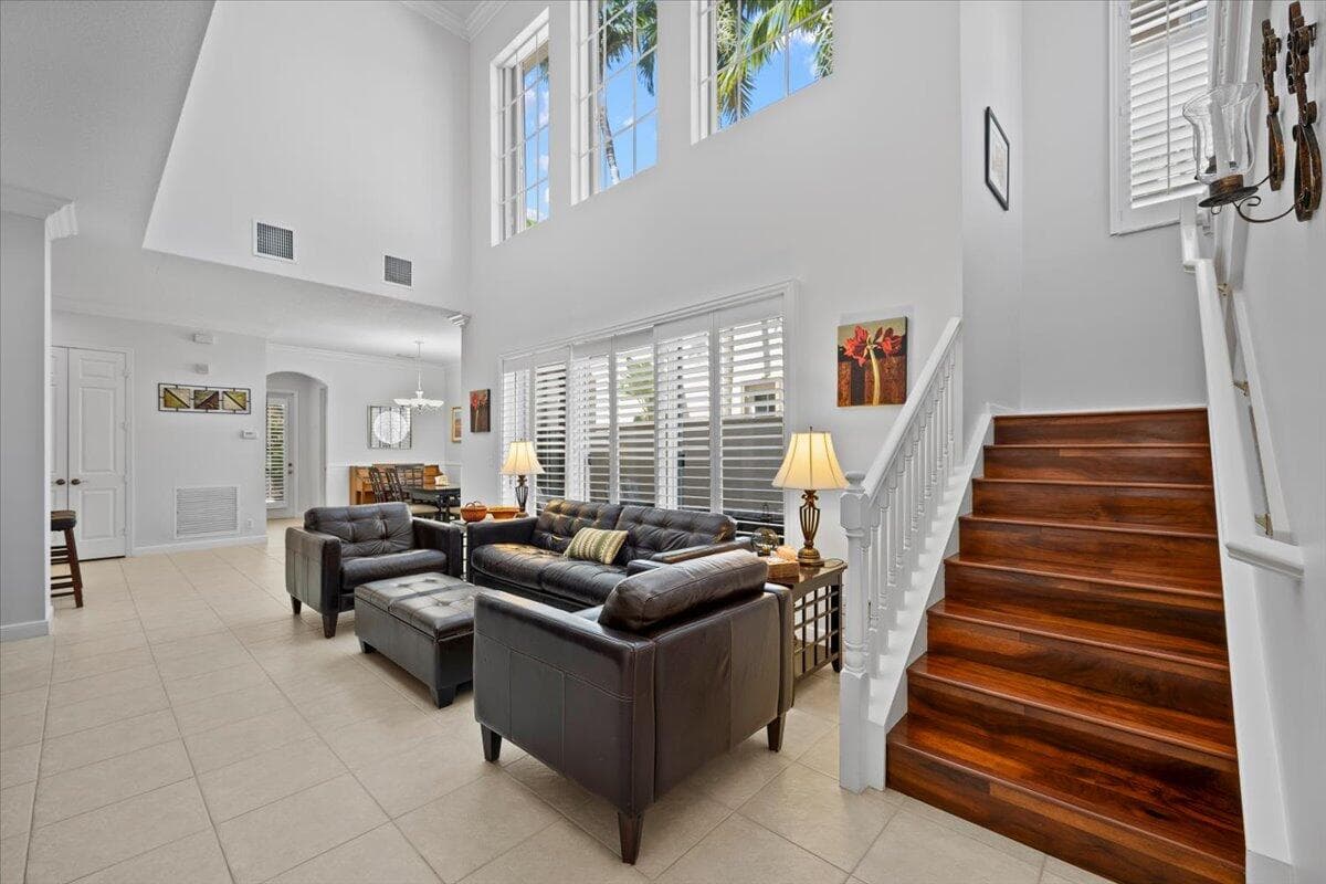 50 Stoney Drive, Palm Beach Gardens, FL 33410 — photo 3 of 67
