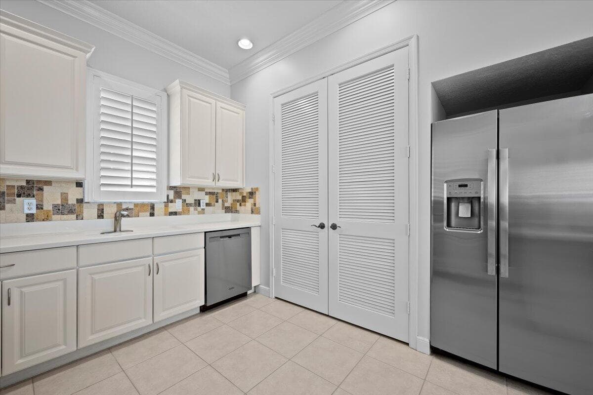 50 Stoney Drive, Palm Beach Gardens, FL 33410 — photo 11 of 67
