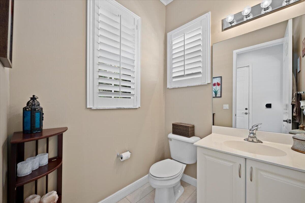 50 Stoney Drive, Palm Beach Gardens, FL 33410 — photo 12 of 67