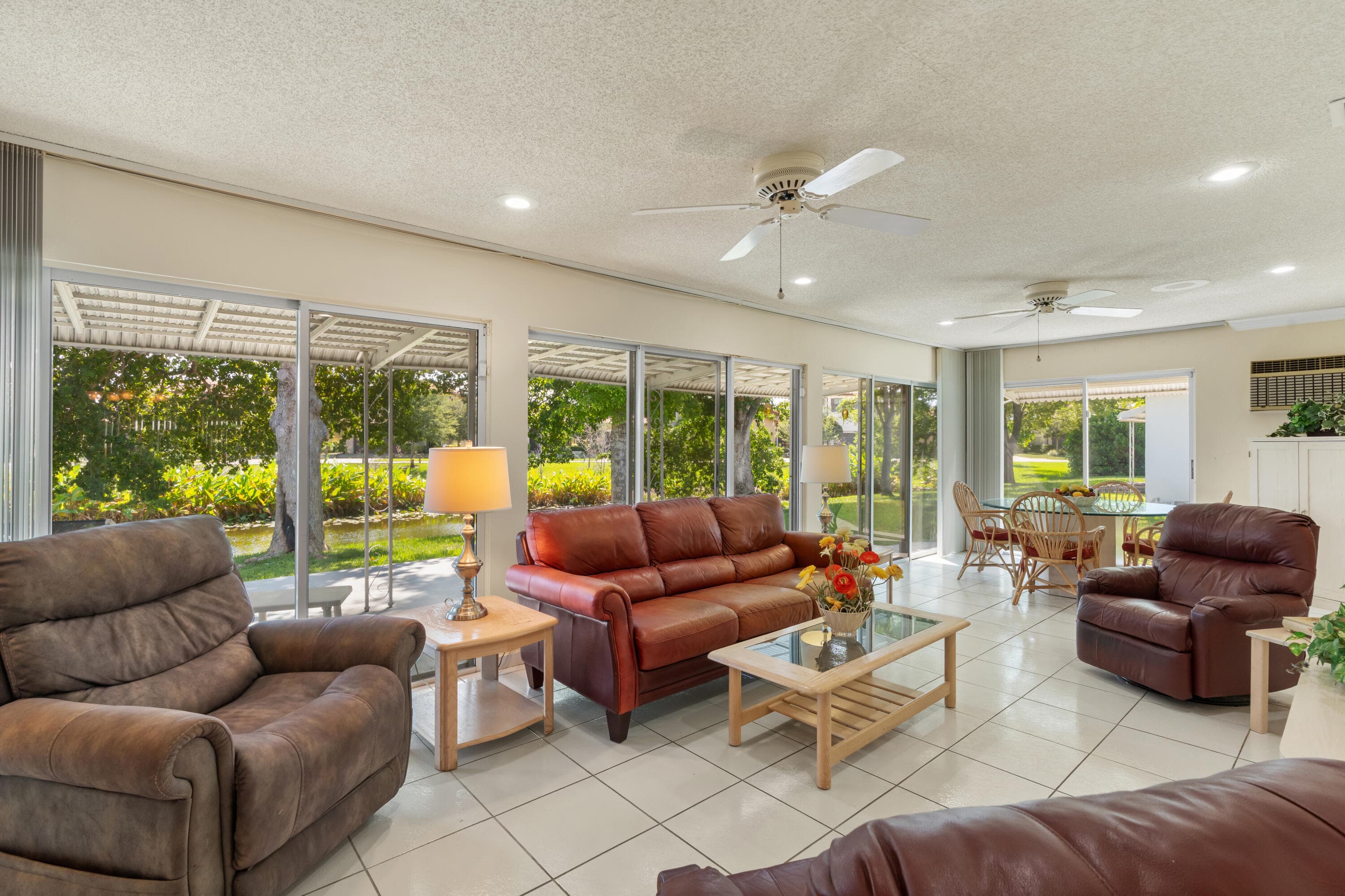 4915 NW 51st Avenue NW, Tamarac, FL 33319 — photo 17 of 41