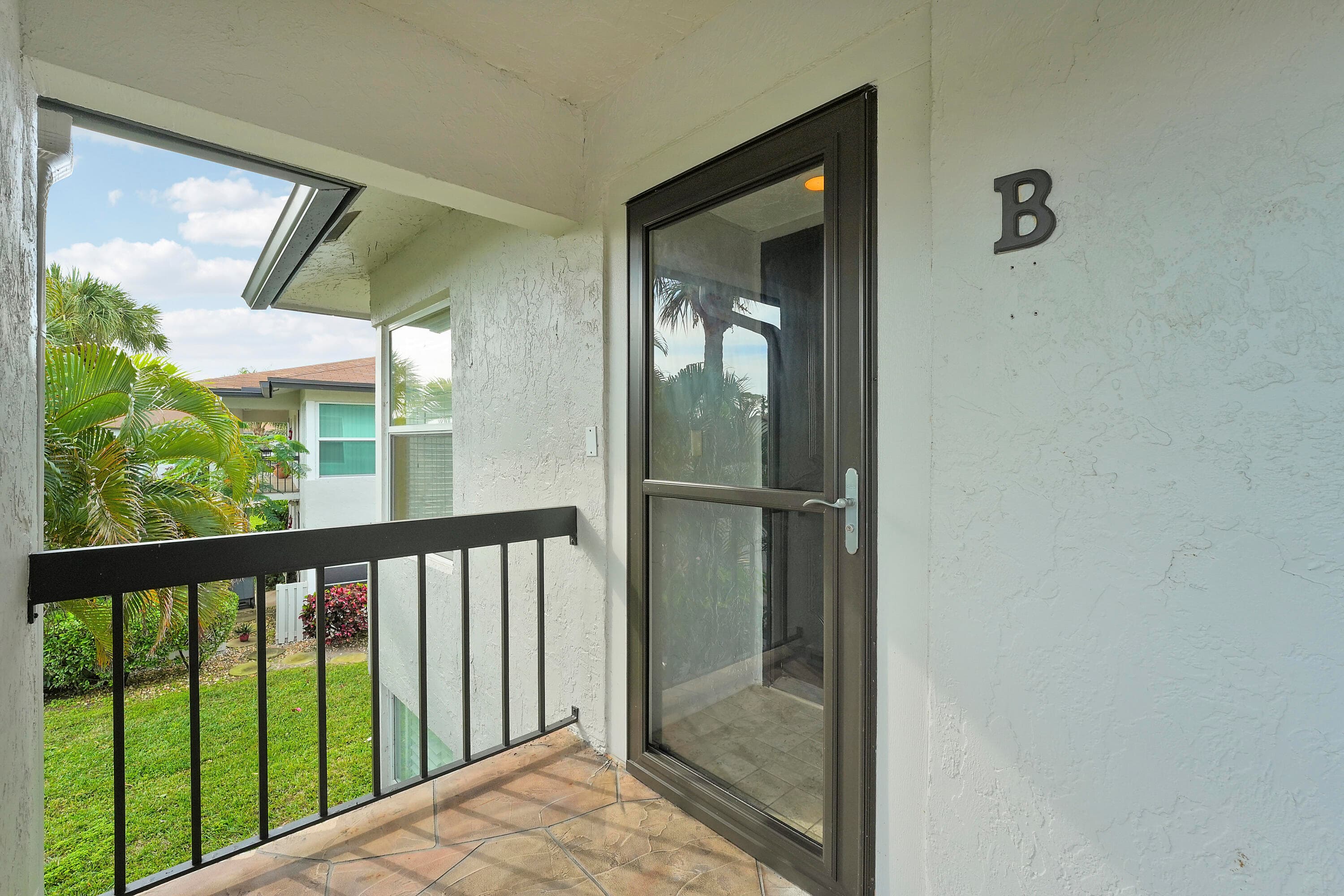 13679 Date Palm Court B, Delray Beach, FL 33484 — photo 2 of 46