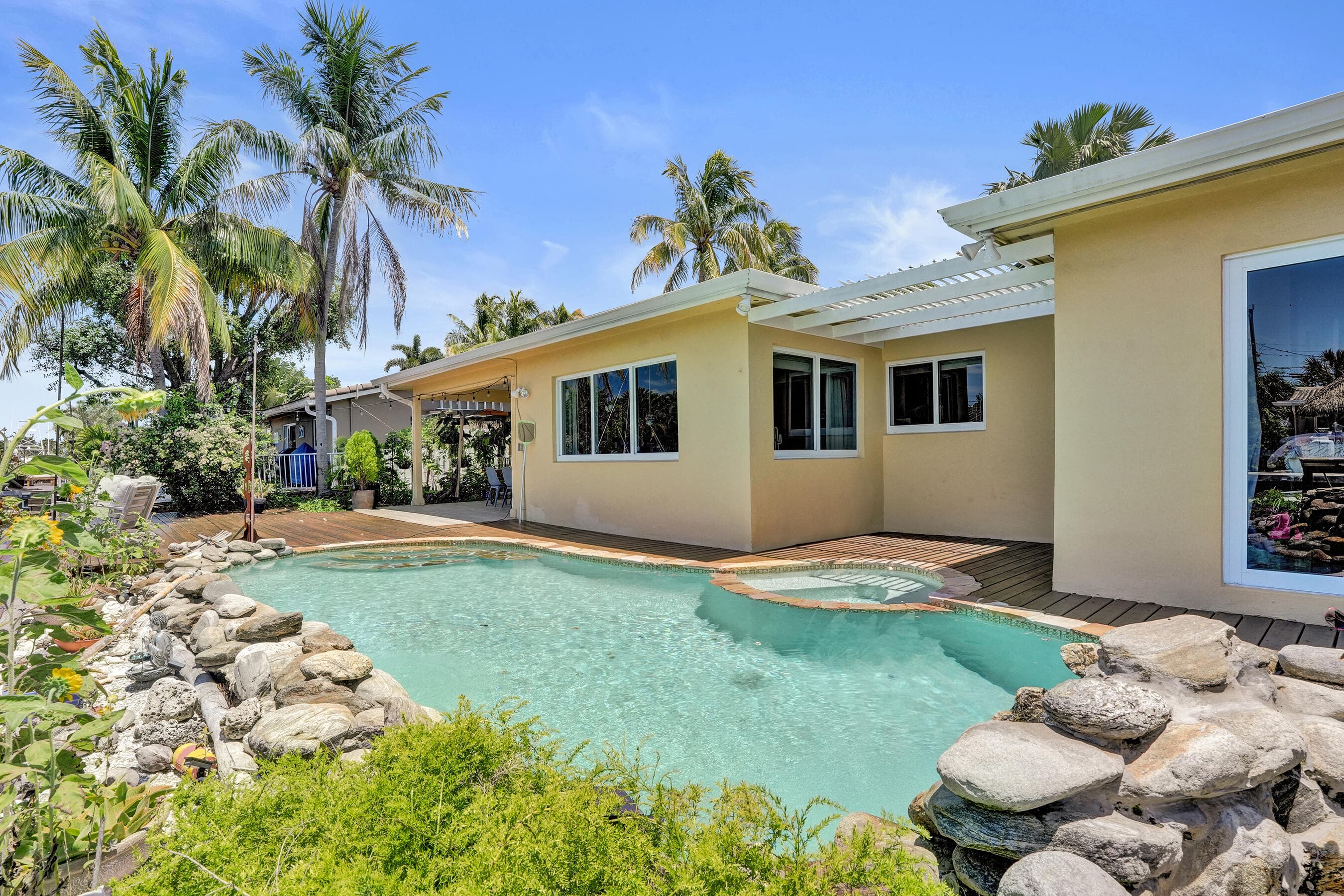 2265 SE 12th Street, Pompano Beach, FL 33062 — photo 43 of 55