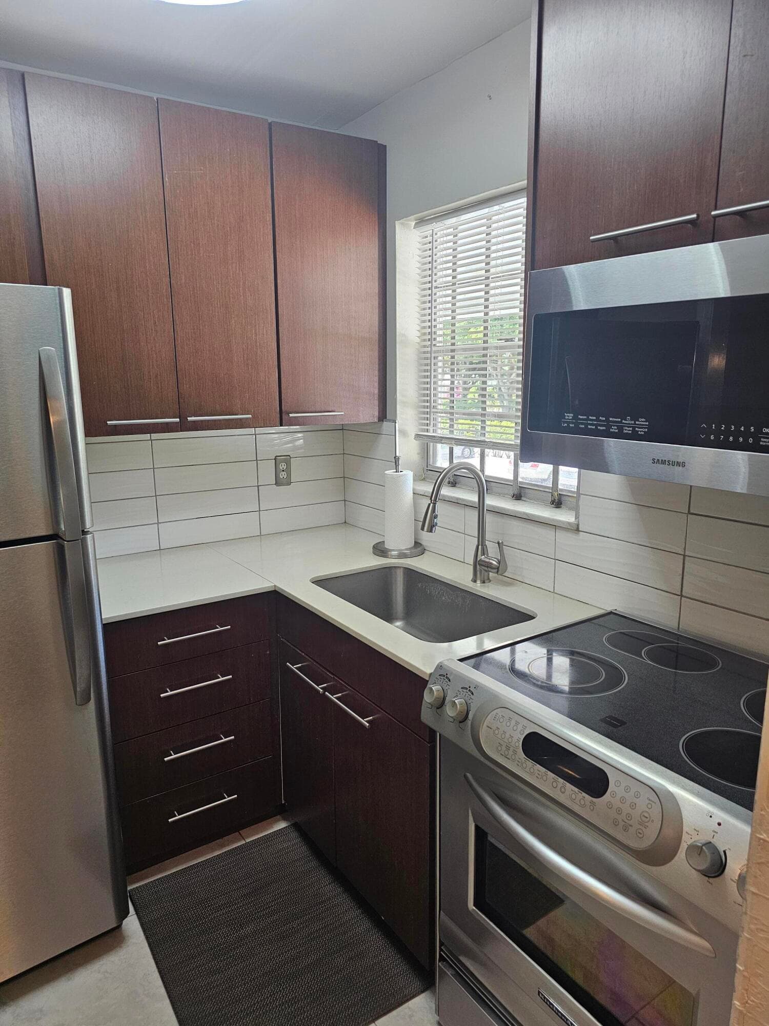 2475 W Golf Boulevard 243, Pompano Beach, FL 33064 — photo 9 of 23