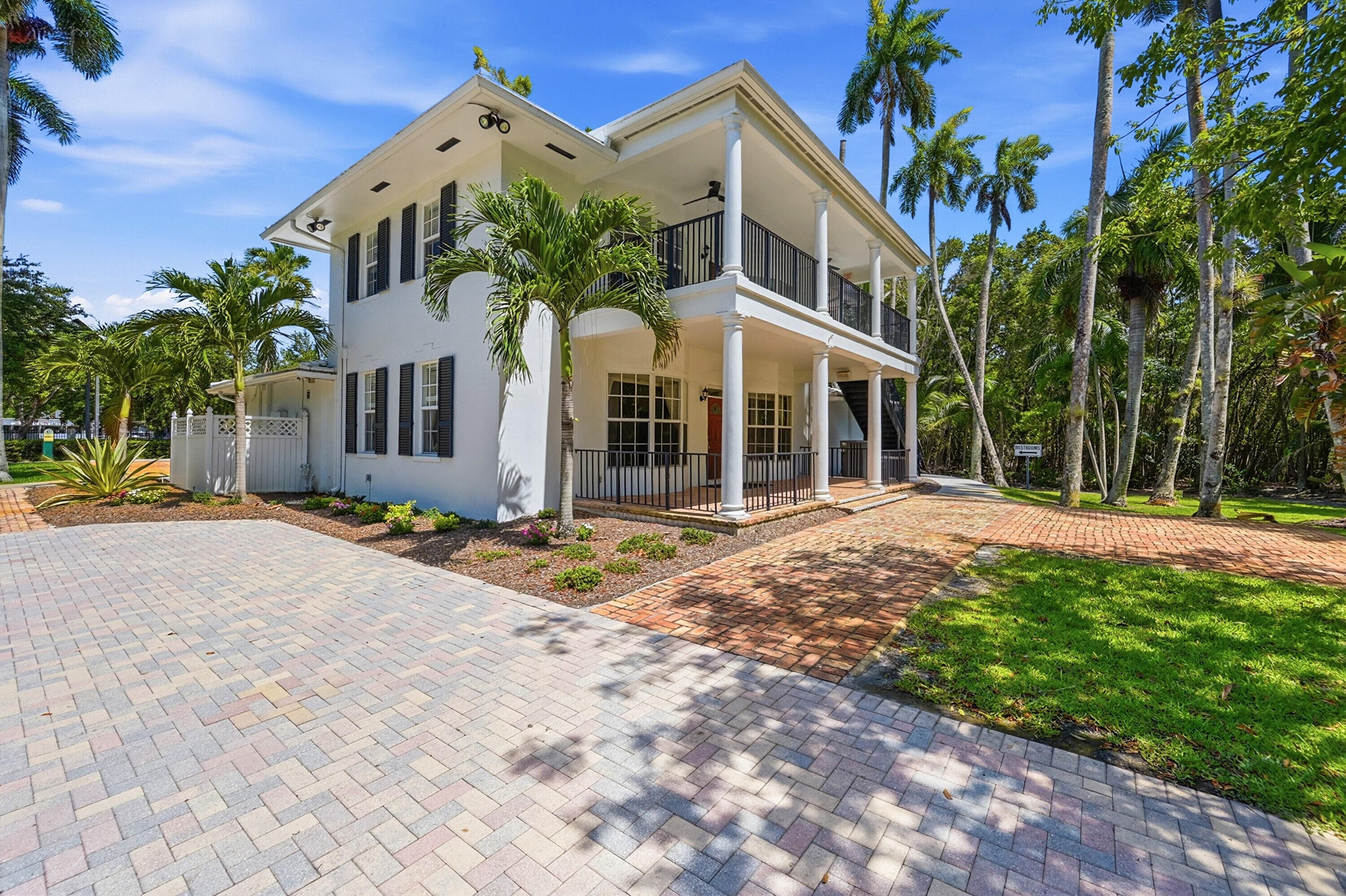 905 NE 28th Street 206, Wilton Manors, FL 33334 — photo 47 of 61