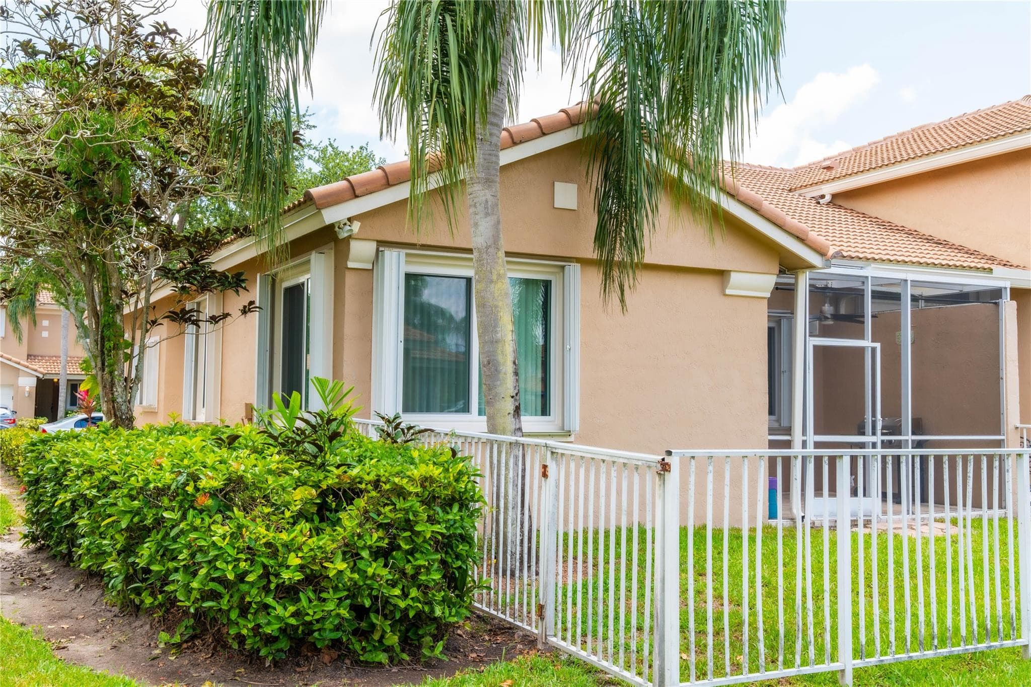 1102 SW 158th Avenue, Pembroke Pines, FL 33027 — photo 28 of 29