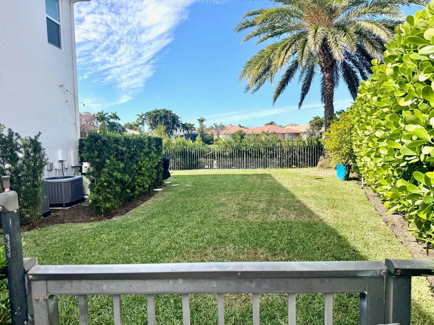 107 Via Escobar Place, Palm Beach Gardens, FL 33418 — photo 6 of 50