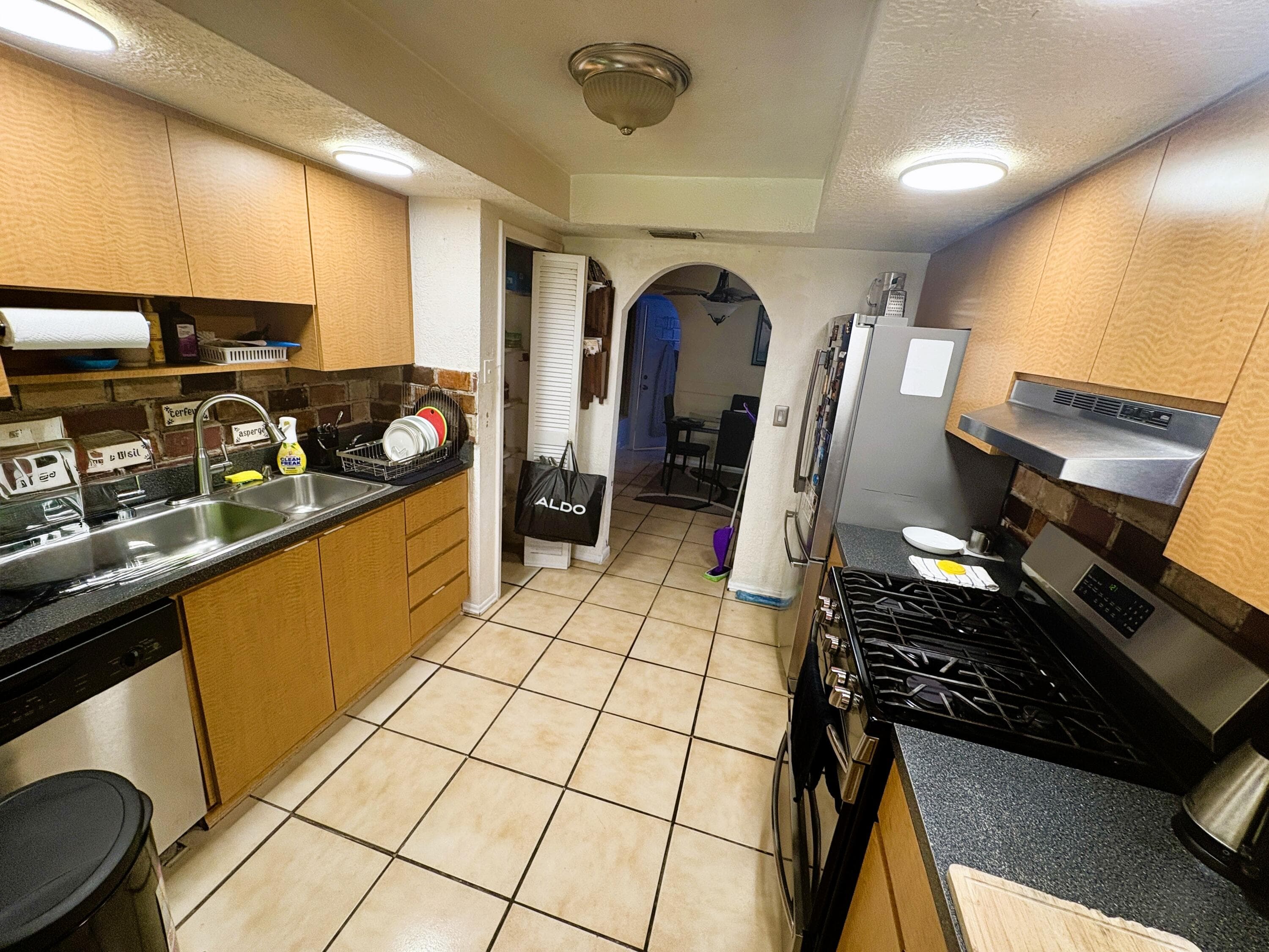 6421 NW 29th Street NW, Sunrise, FL 33313 — photo 19 of 25