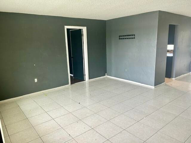 2400 NW 85th Avenue, Sunrise, FL 33322 — photo 4 of 27