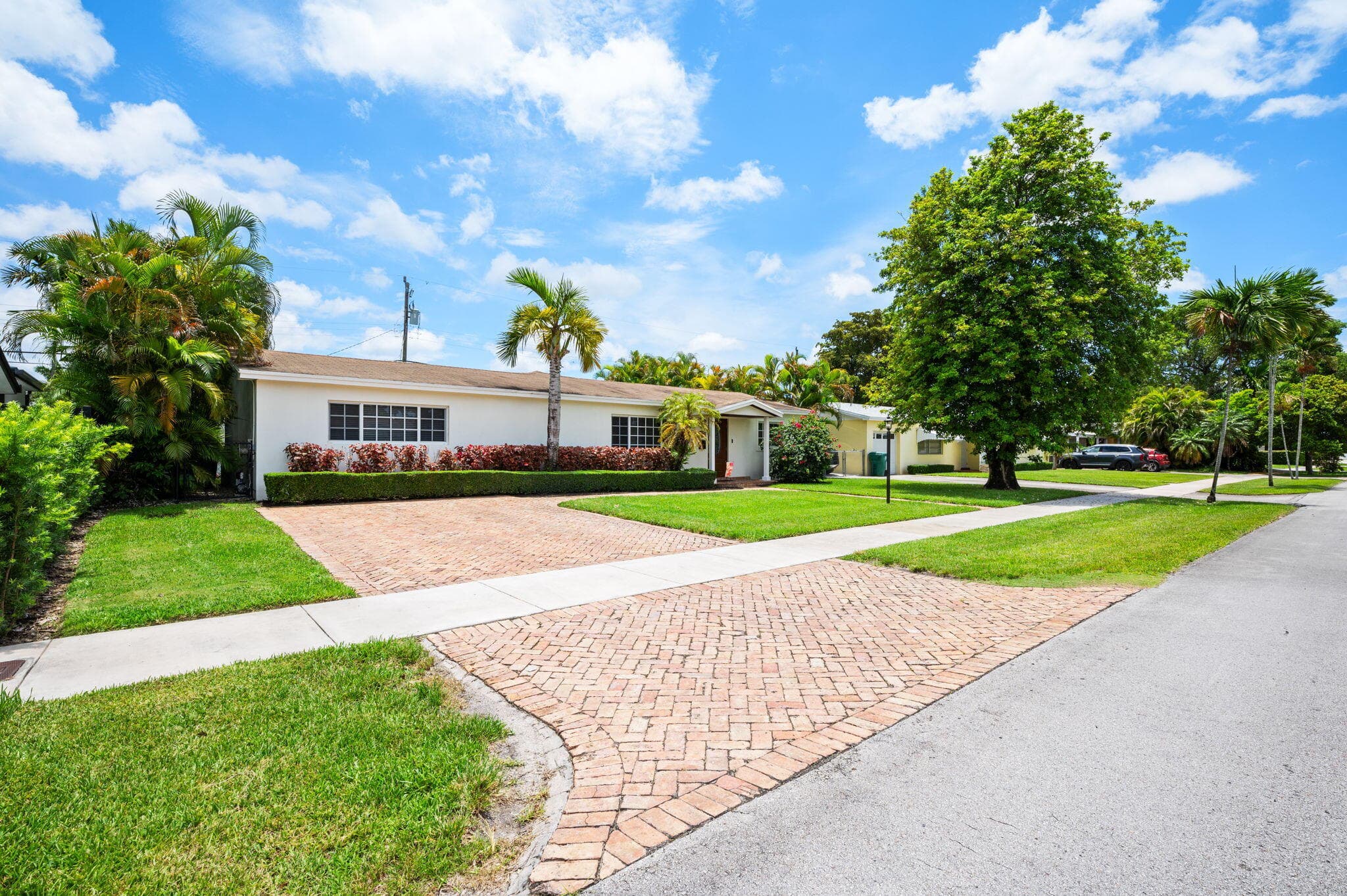 1035 SW 100th Court, Miami, FL 33174 — photo 25 of 35