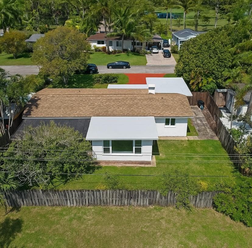570 SE 2nd Avenue, Pompano Beach, FL 33060 — photo 3 of 28