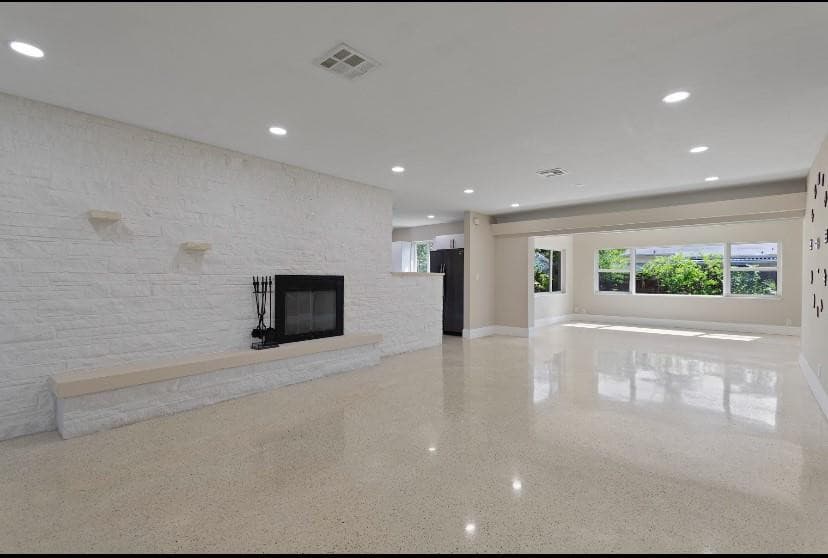 570 SE 2nd Avenue, Pompano Beach, FL 33060 — photo 6 of 28