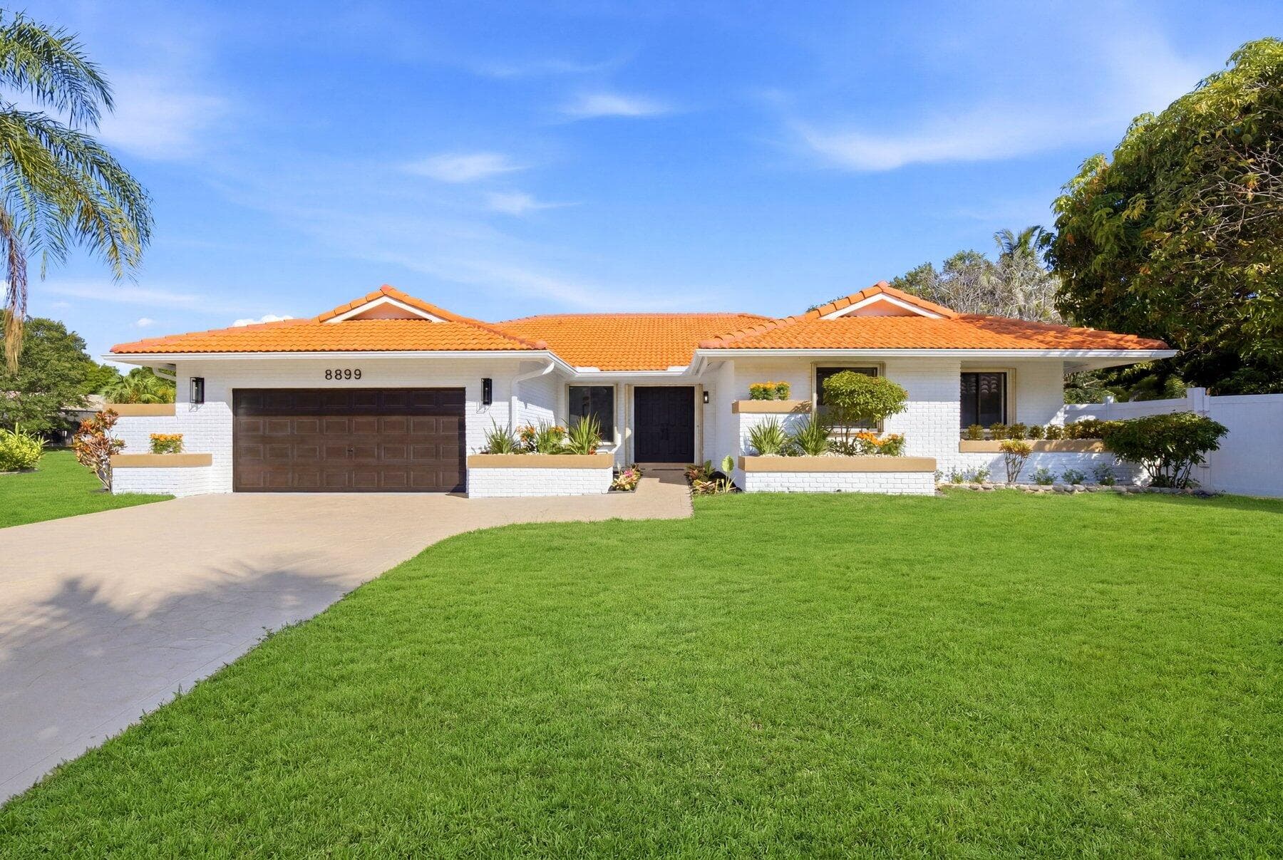8899 NW 47th Drive, Coral Springs, FL 33067 — photo 10 of 45