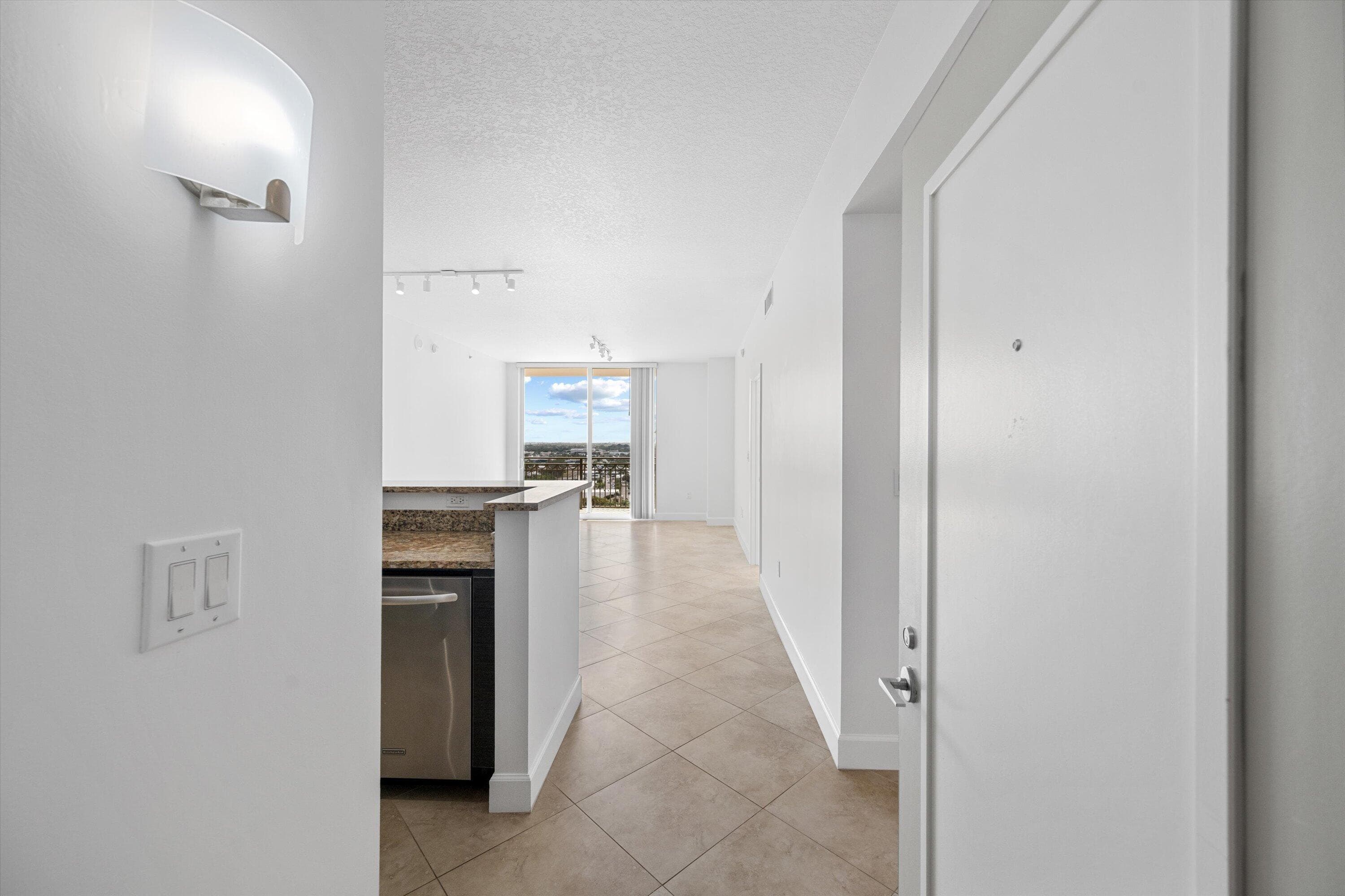 550 Okeechobee Boulevard 1605, West Palm Beach, FL 33401 — photo 7 of 22