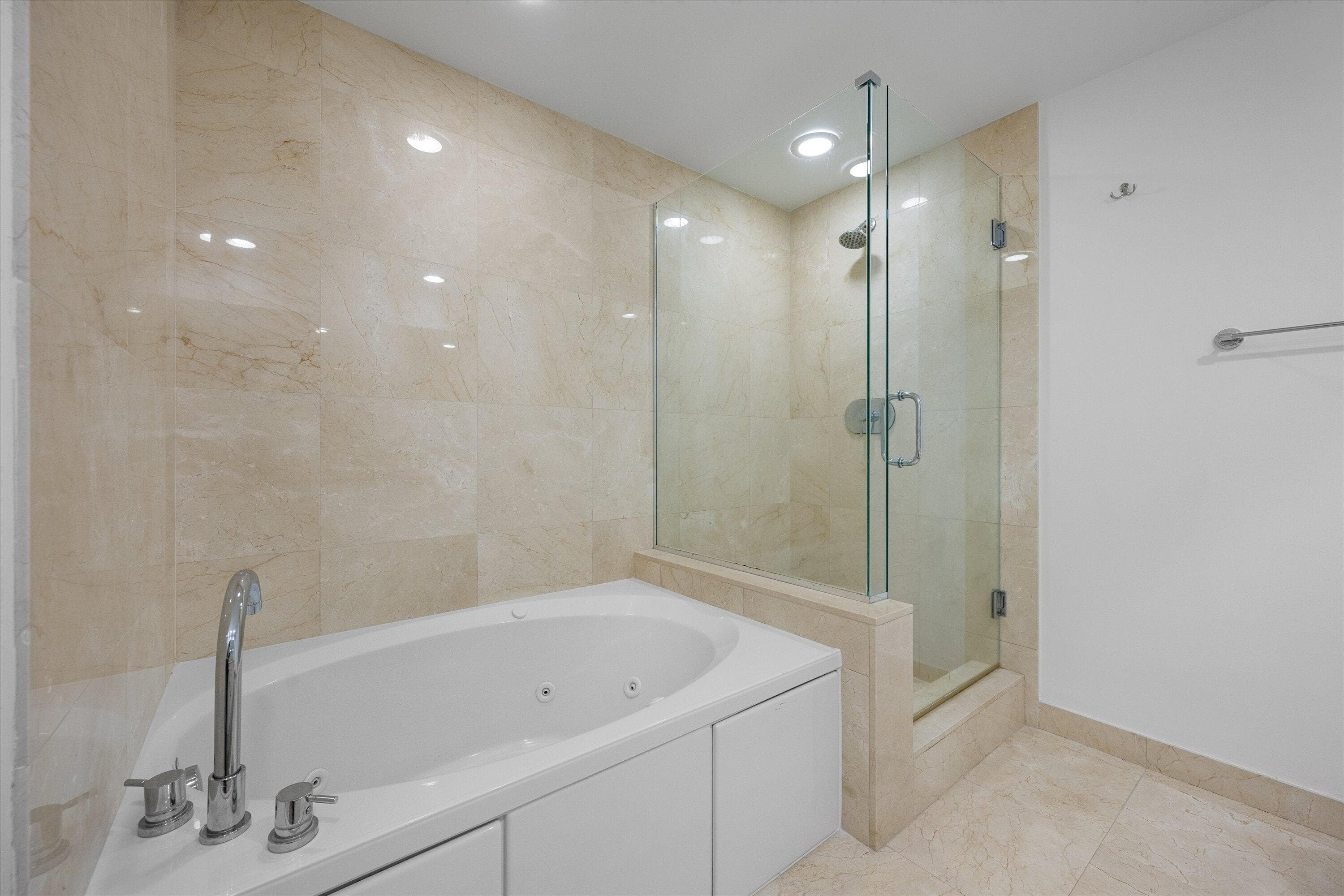 550 Okeechobee Boulevard 1605, West Palm Beach, FL 33401 — photo 13 of 22