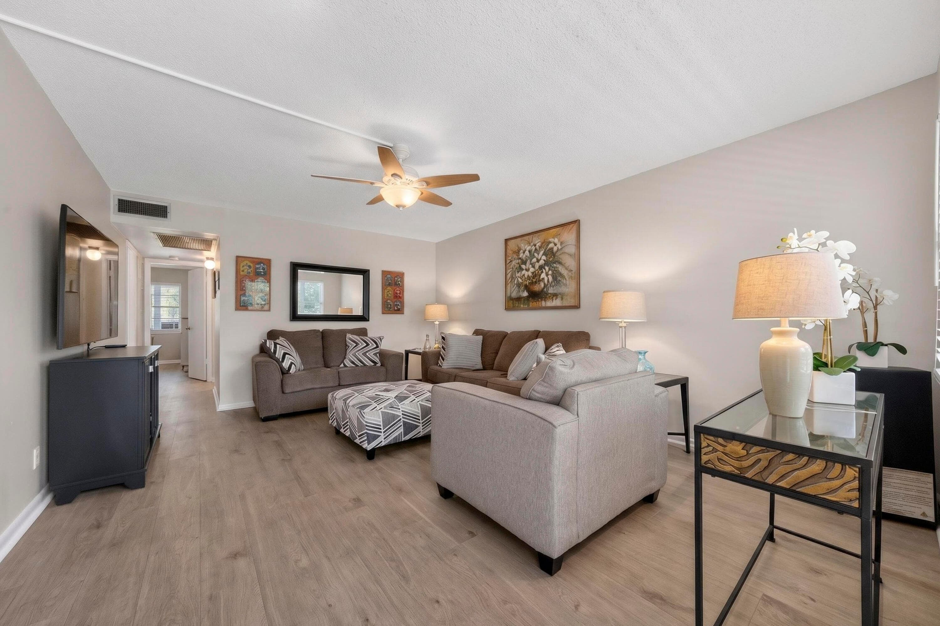 2002 Berkshire A, Deerfield Beach, FL 33442 — photo 4 of 25