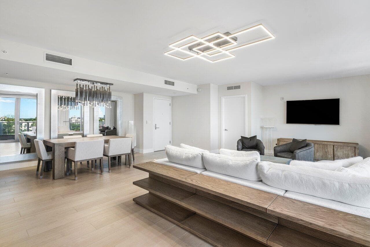 1180 N Federal Highway 707, Fort Lauderdale, FL 33304 — photo 9 of 28