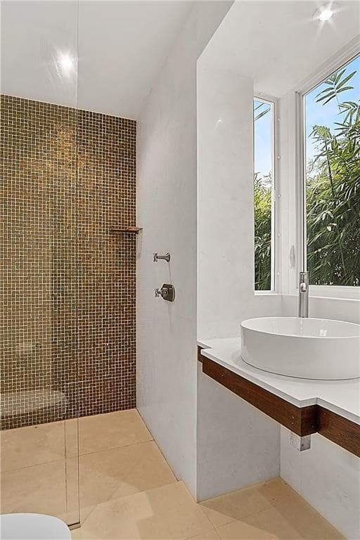 551 NE 53rd Street, Miami, FL 33137 — photo 11 of 25