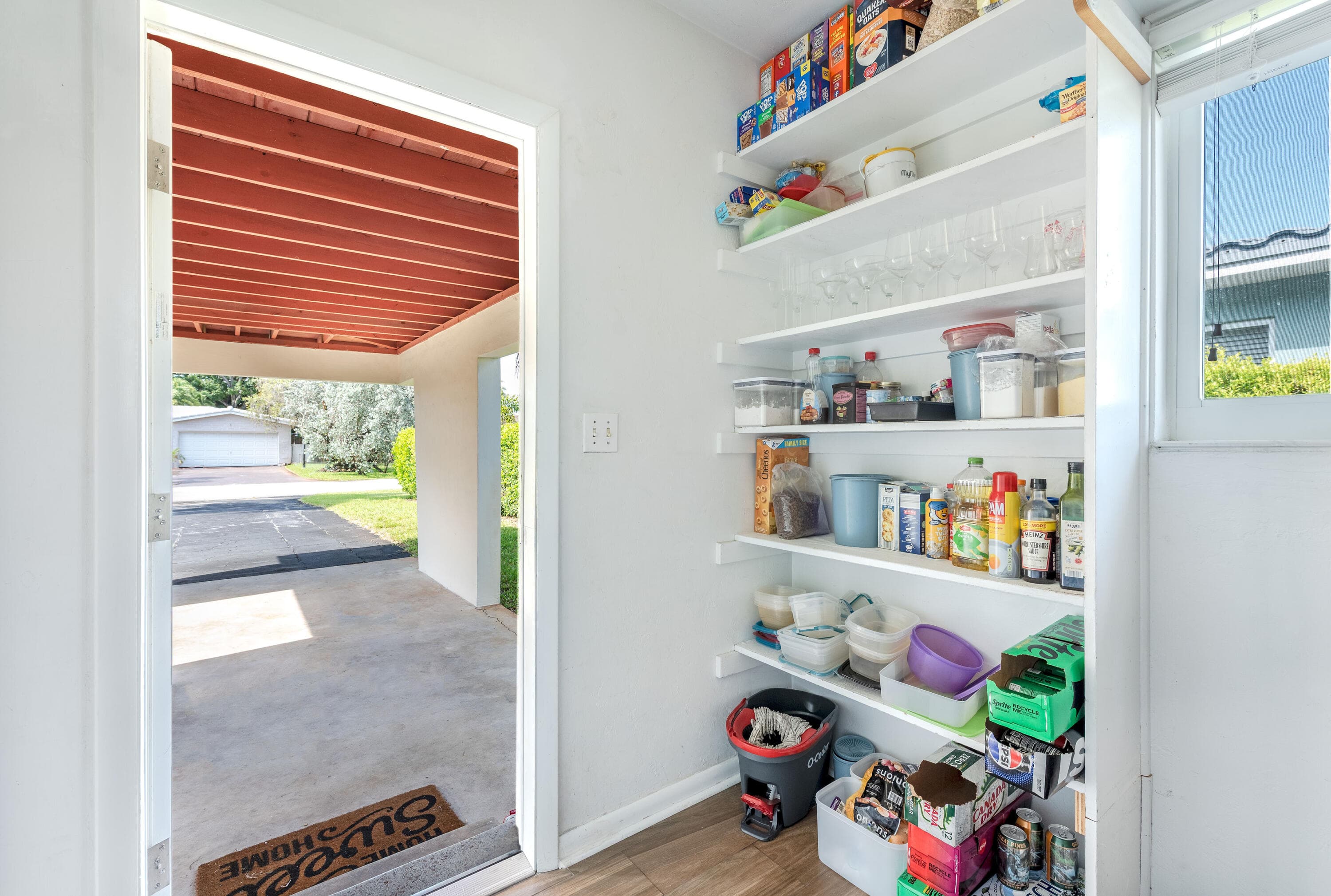 1777 NE 46th Street, Oakland Park, FL 33334 — photo 15 of 34