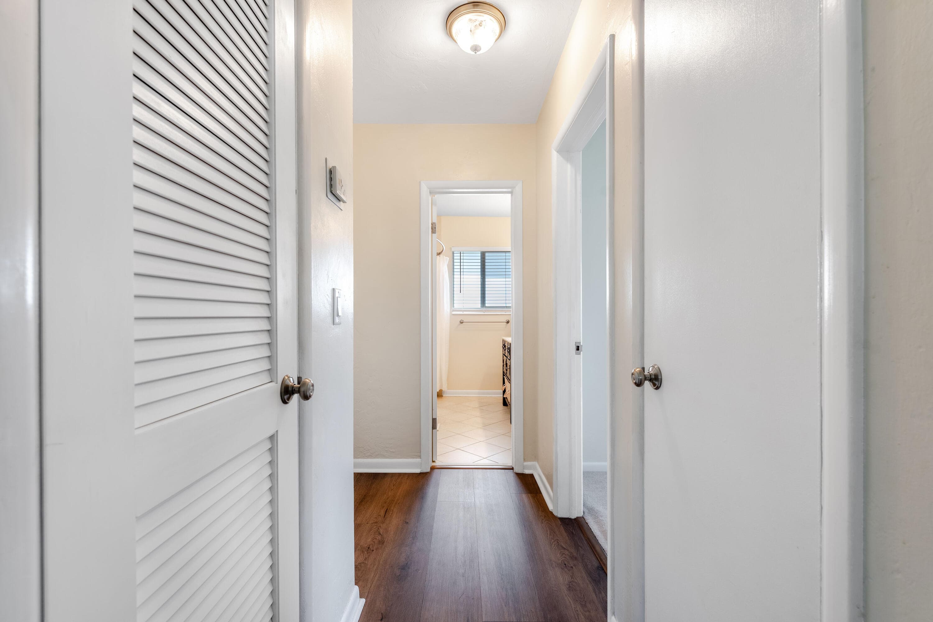 1777 NE 46th Street, Oakland Park, FL 33334 — photo 18 of 34