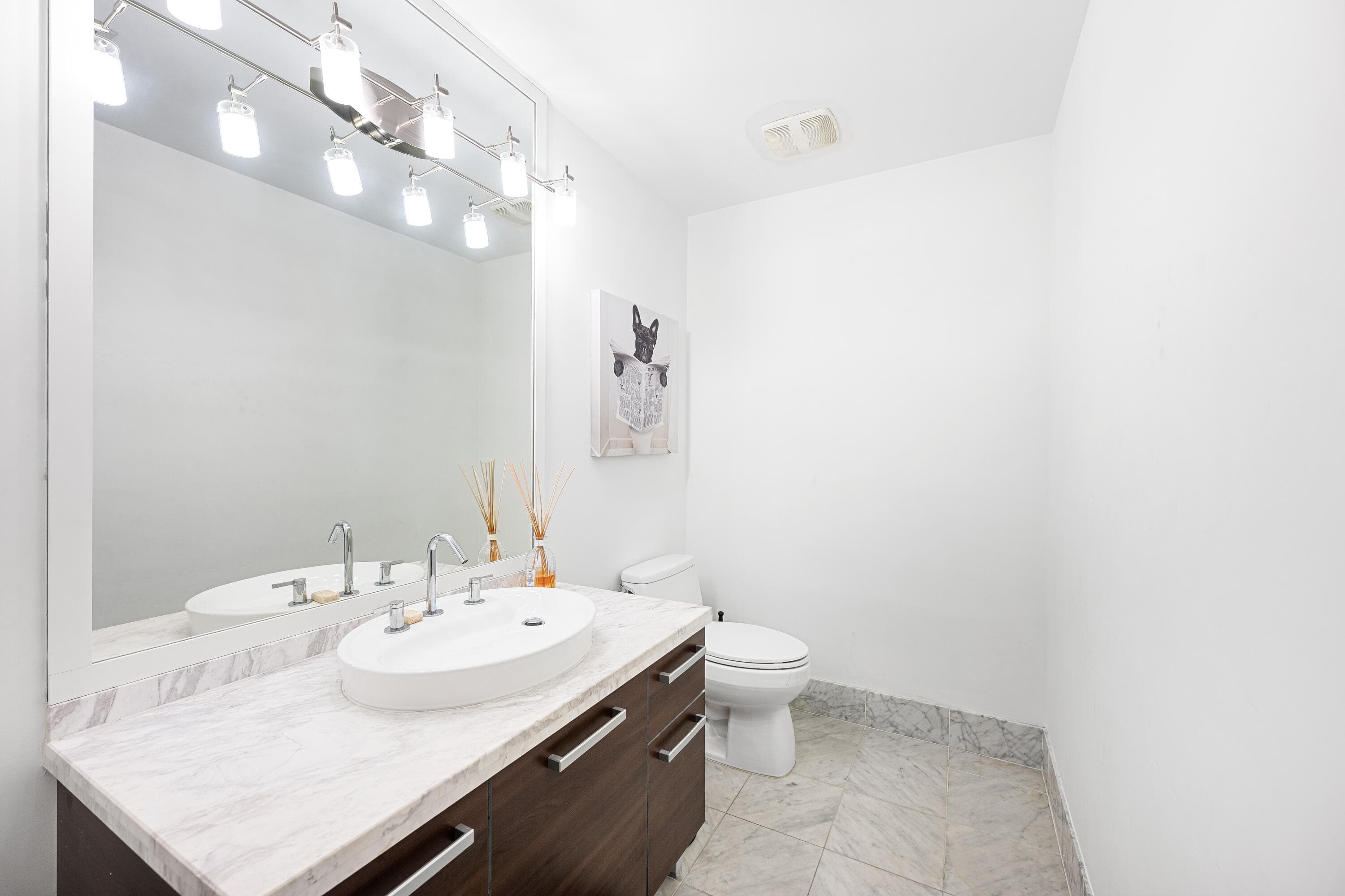 244 Biscayne Boulevard 651, Miami, FL 33132 — photo 4 of 25
