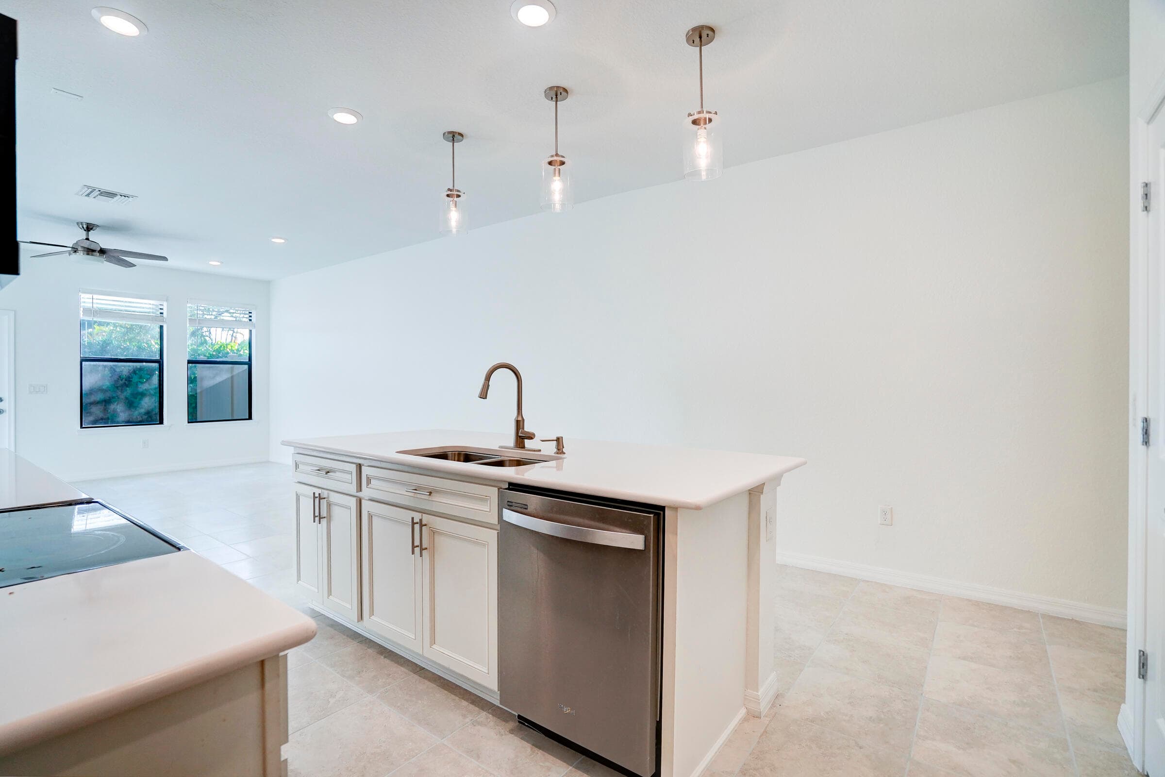 Townhouse in Palm Springs — photo 11 of 43