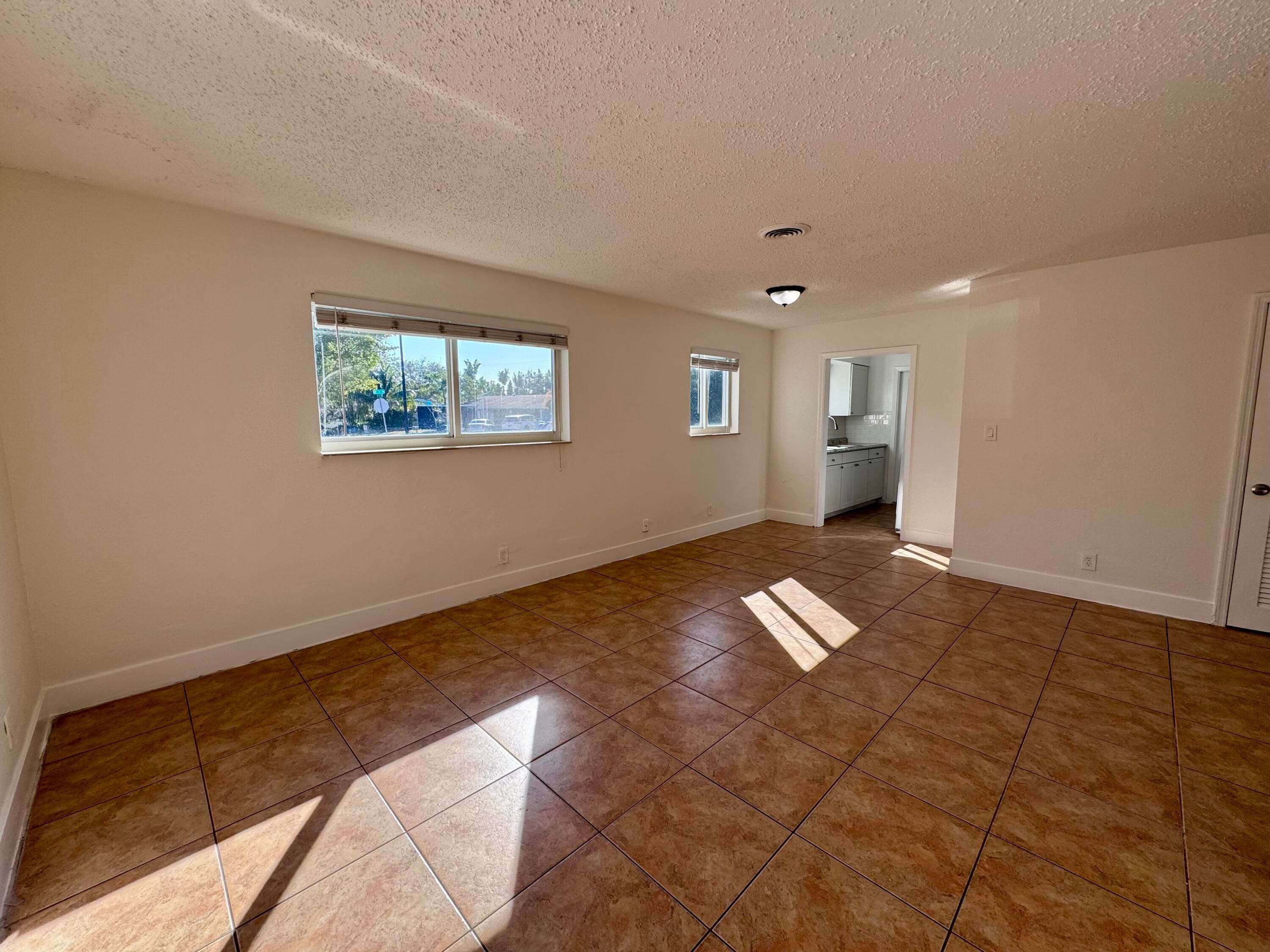 3101 NE 7th Avenue B, Pompano Beach, FL 33064 — photo 6 of 36