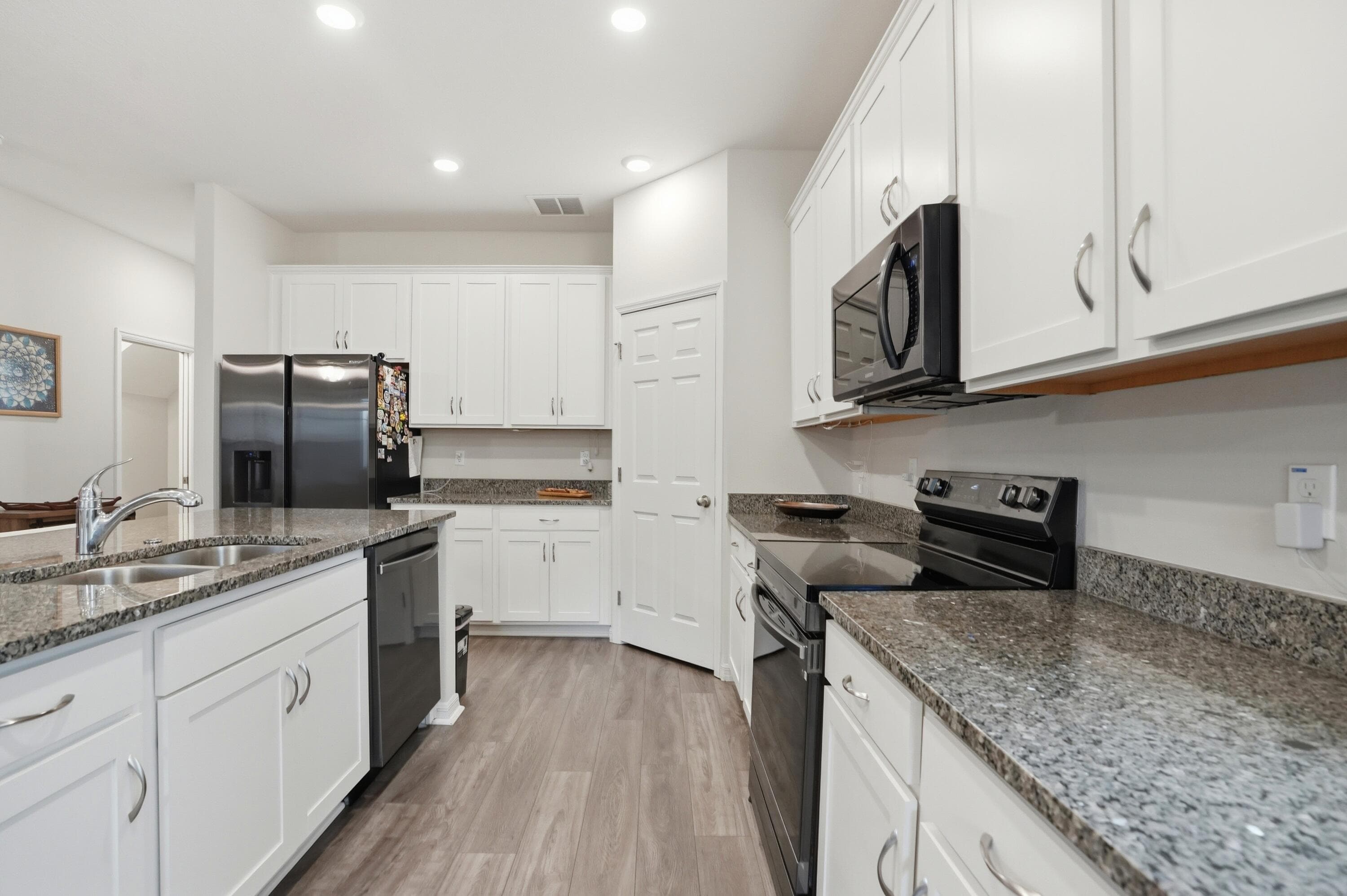 4997 Avalon Park Boulevard, Wesley Chapel, FL 33545 — photo 16 of 57