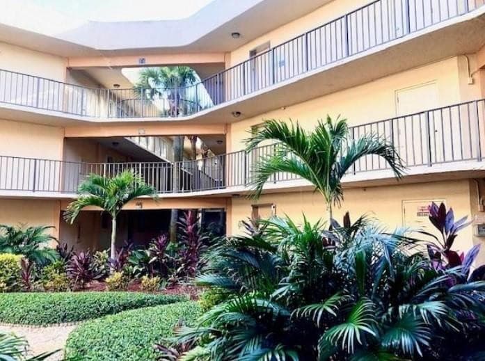 8015 SW 107th Avenue SW 218, Miami, FL 33173 — photo 12 of 41