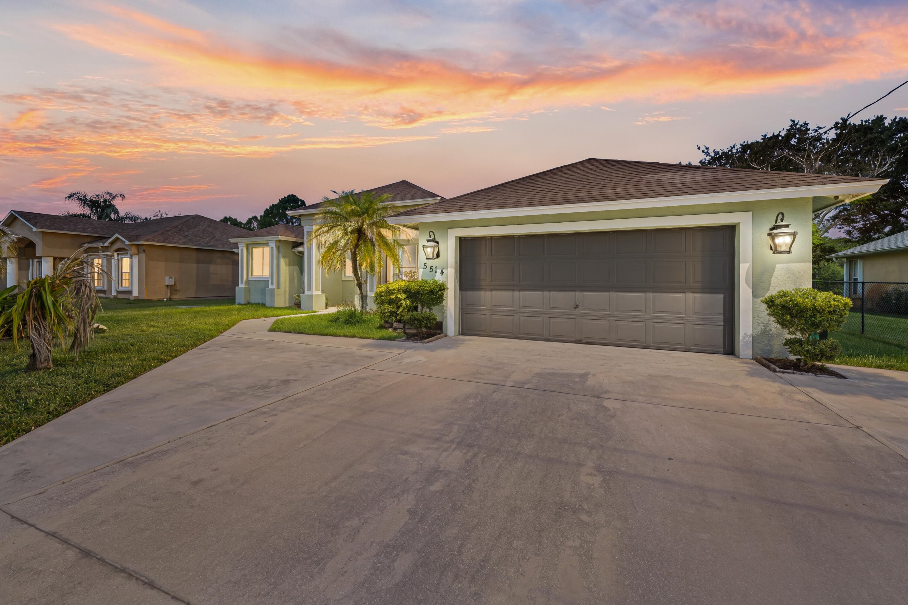 5514 NW West Lundy Circle, Port St. Lucie, FL 34986 — photo 1 of 44