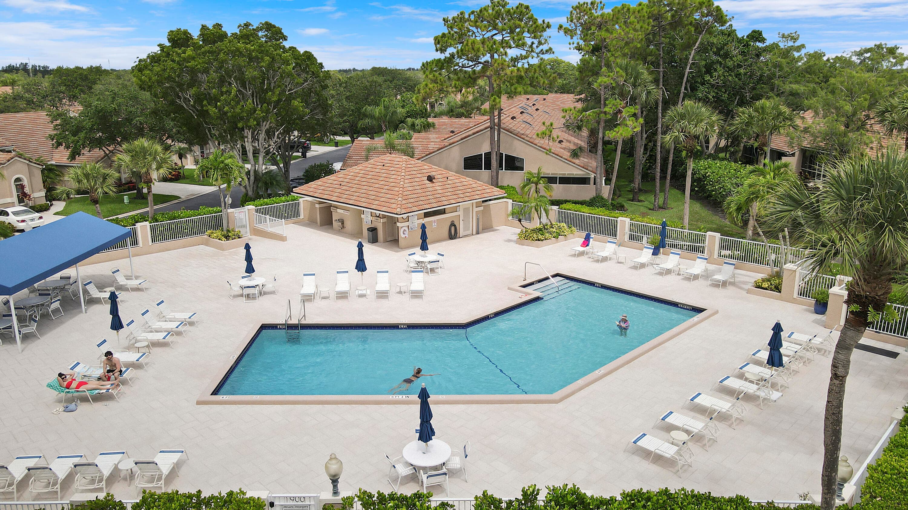 1107 Duncan Circle 102, Palm Beach Gardens, FL 33418 — photo 2 of 20