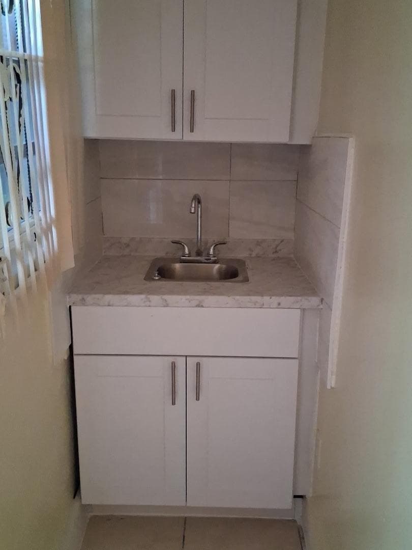710 NW 177th Terrace, Miami Gardens, FL 33169 — photo 1 of 2