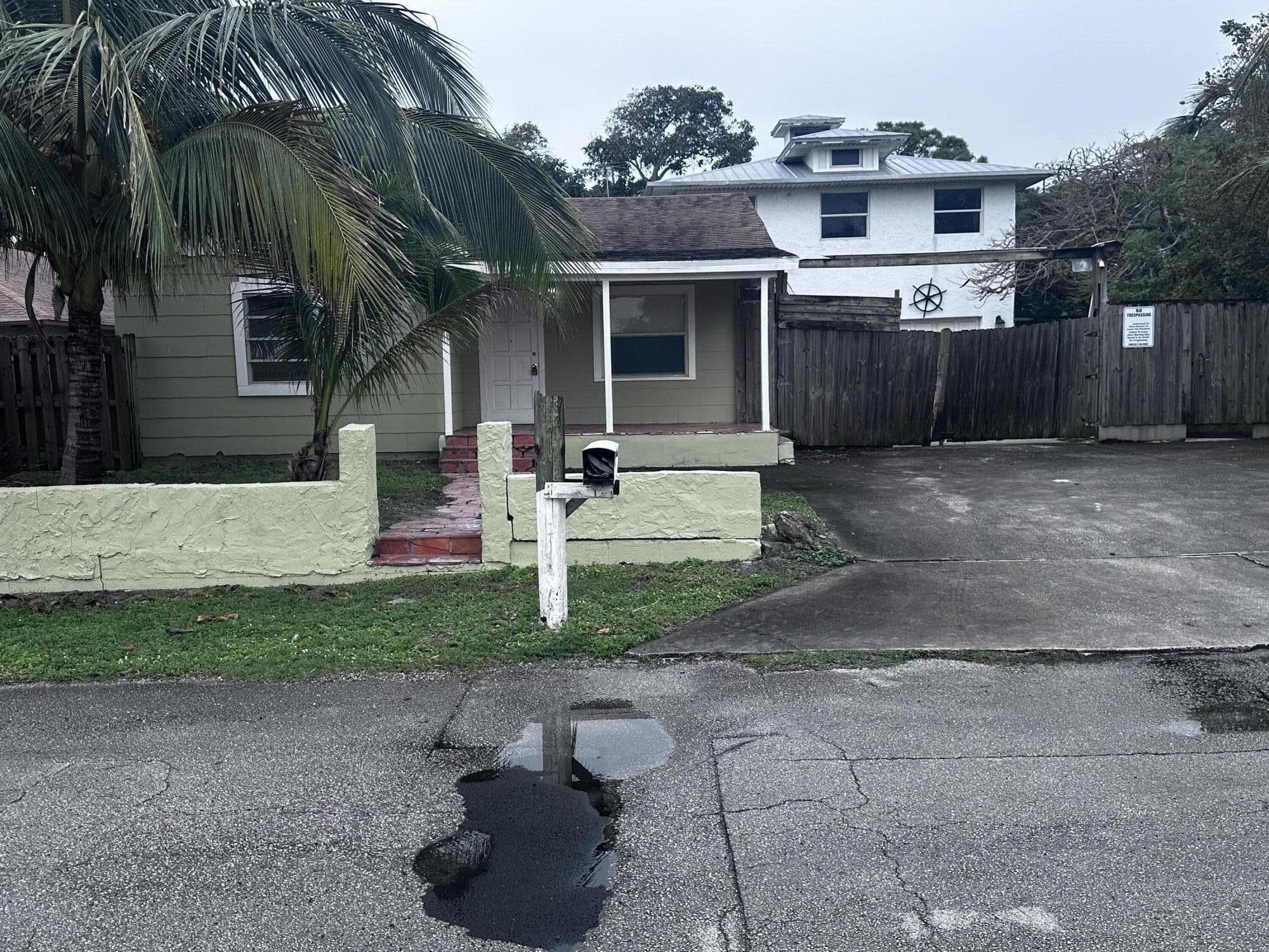 130 NE 4th Avenue, Boynton Beach, FL 33435 — photo 4 of 41