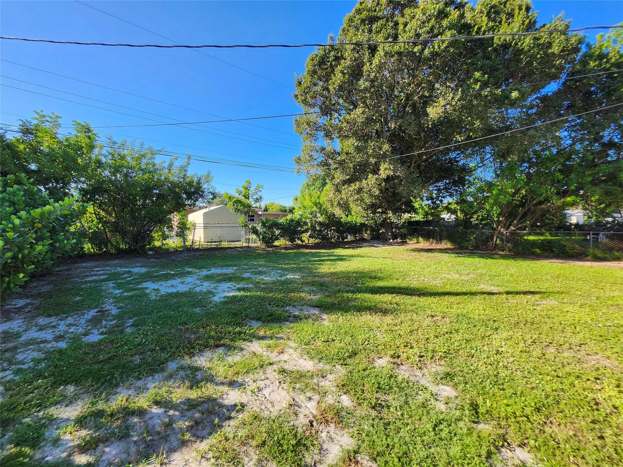 942 NW 12th Street, Fort Lauderdale, FL 33311 — photo 3 of 19
