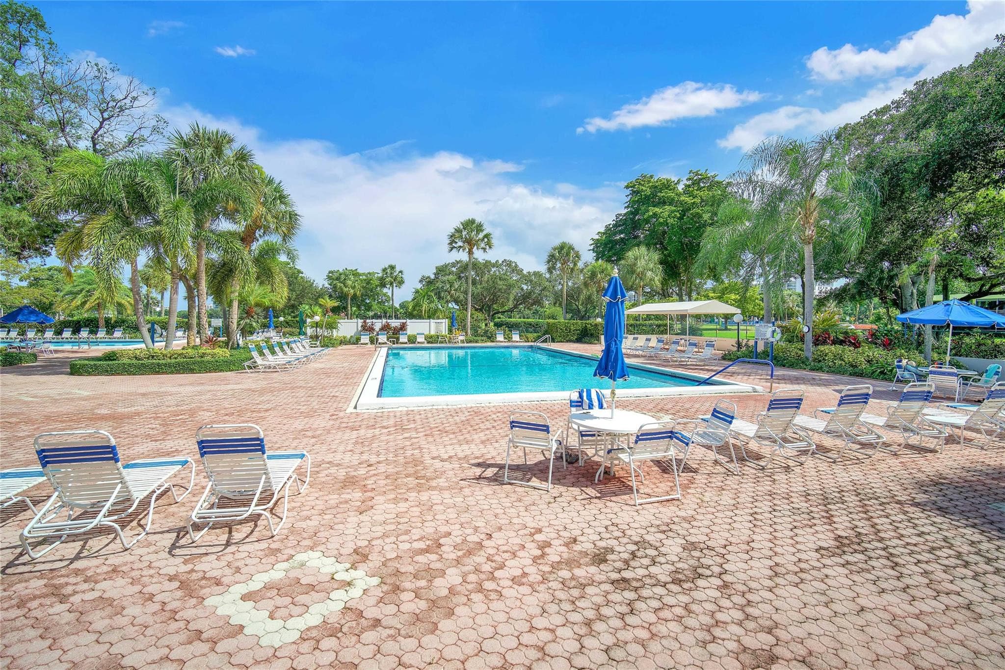 400 Oaks Lane 115, Pompano Beach, FL 33069 — photo 25 of 32