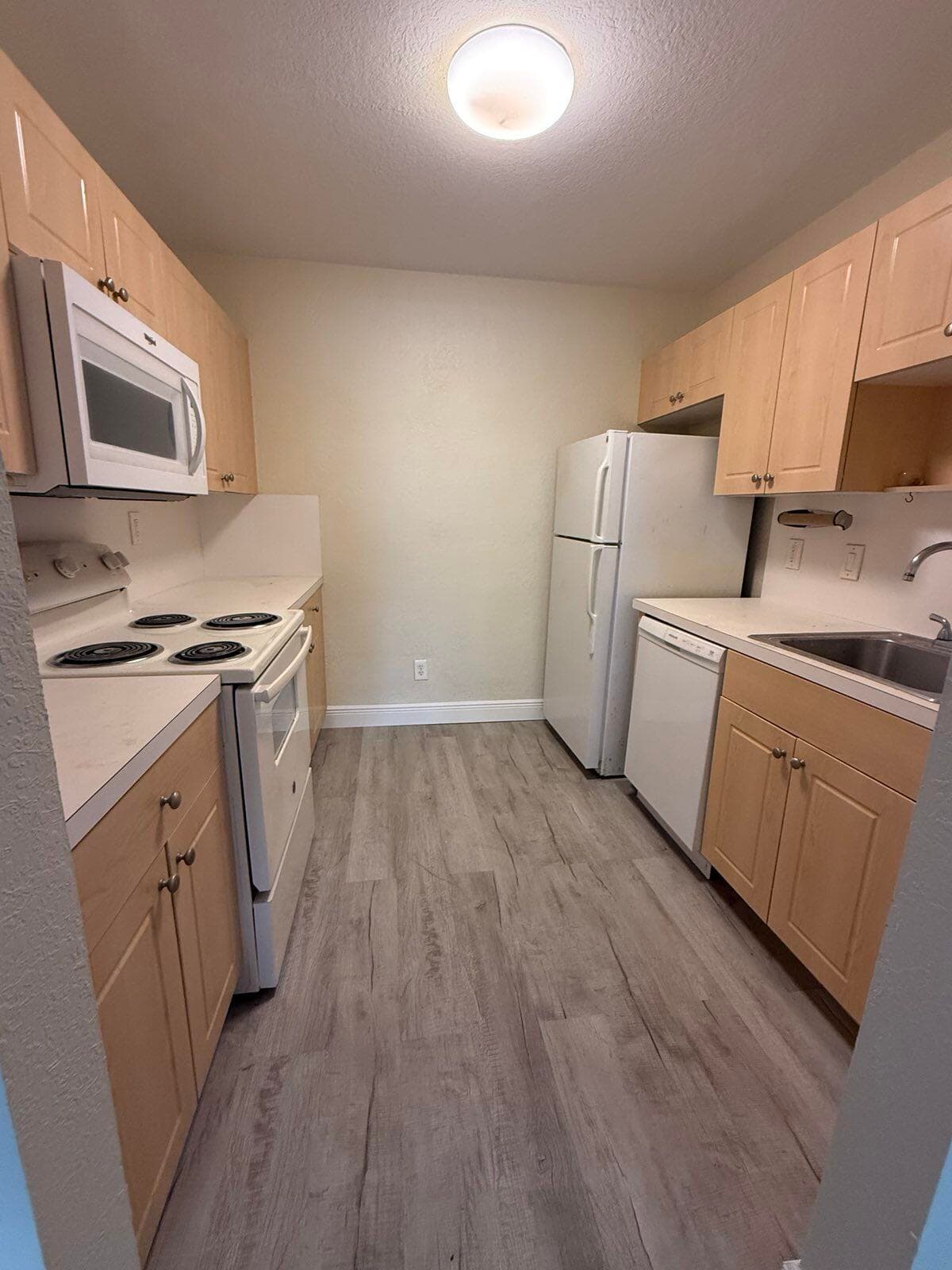 760 SE 2nd Avenue D112, Deerfield Beach, FL 33441 — photo 3 of 7