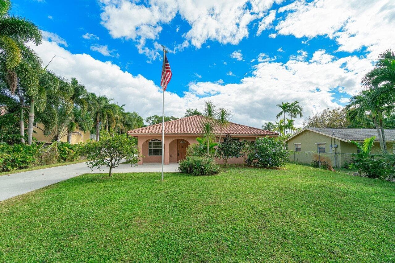 5592 1st Road, Lake Worth, FL 33467 — photo 1 of 22