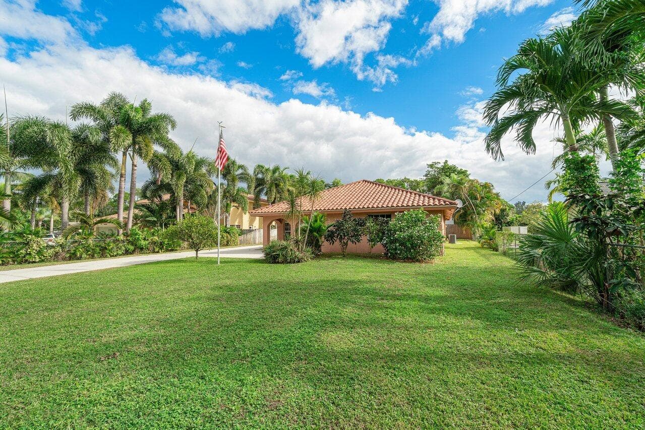 5592 1st Road, Lake Worth, FL 33467 — photo 3 of 22