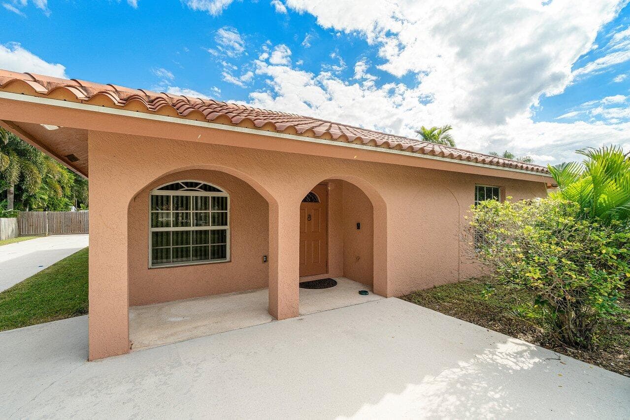 5592 1st Road, Lake Worth, FL 33467 — photo 4 of 22