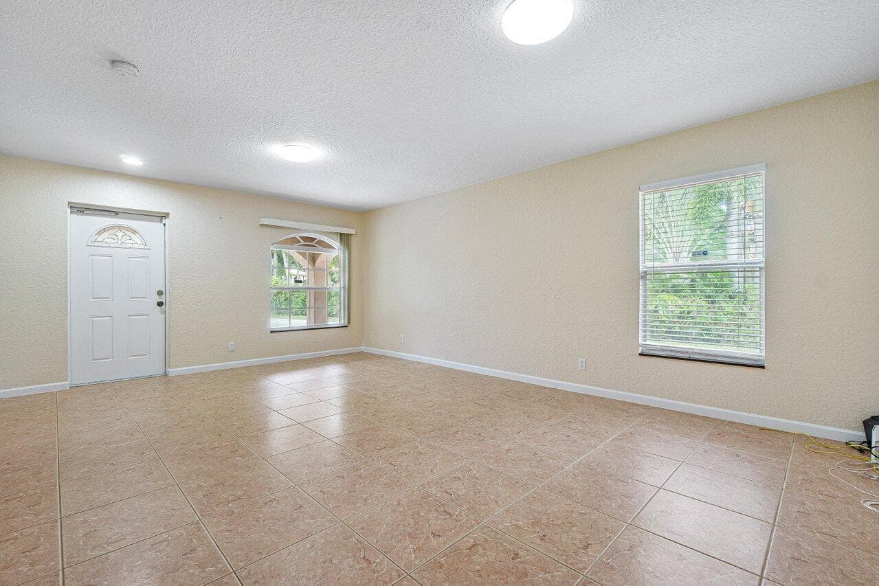5592 1st Road, Lake Worth, FL 33467 — photo 6 of 22