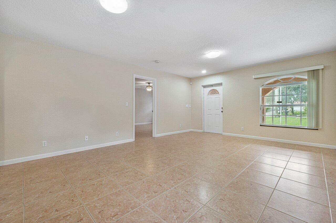 5592 1st Road, Lake Worth, FL 33467 — photo 7 of 22