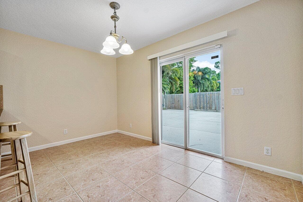 5592 1st Road, Lake Worth, FL 33467 — photo 10 of 22