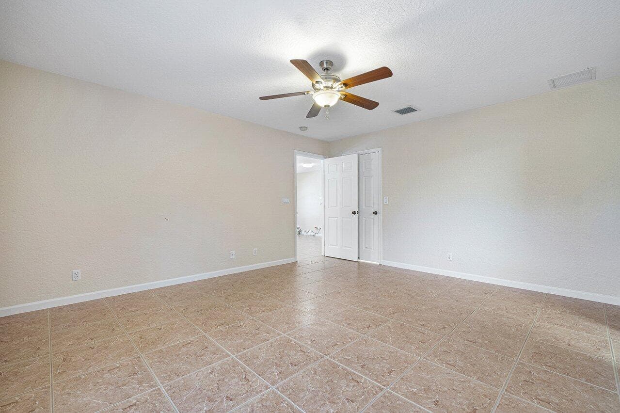 5592 1st Road, Lake Worth, FL 33467 — photo 14 of 22
