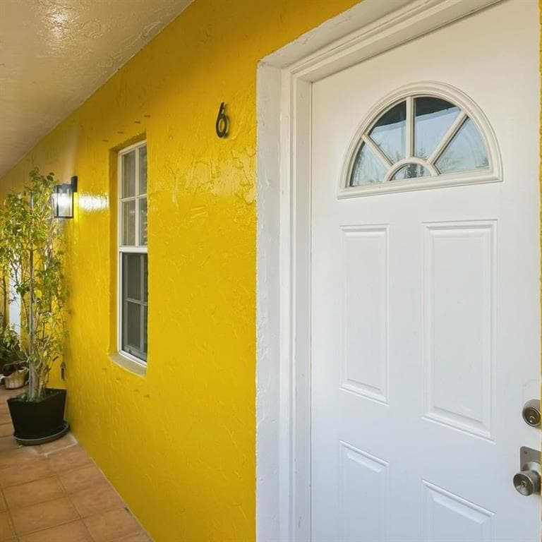 51 NE 24th Street 6, Wilton Manors, FL 33305 — photo 2 of 20