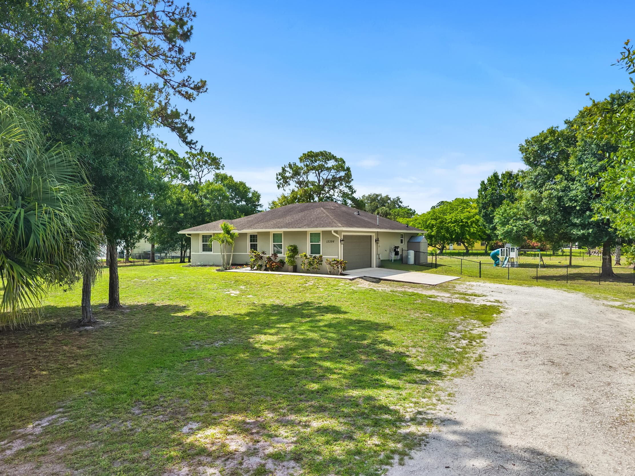 13398 N 57th Pl Place N, The Acreage, FL 33411 — photo