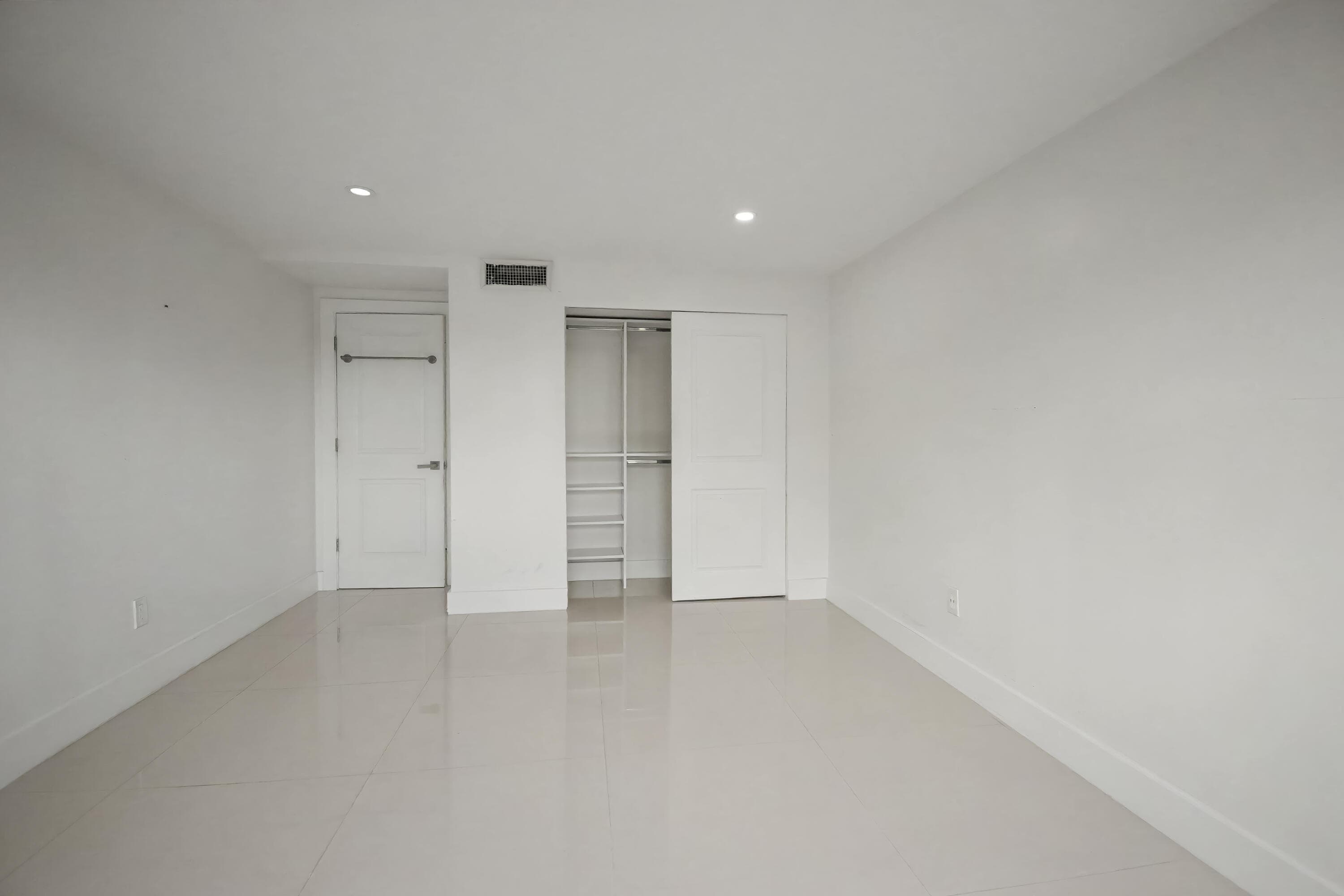 10110 Boca Entrada Blvd 305, Boca Raton, FL 33428 — photo 14 of 15