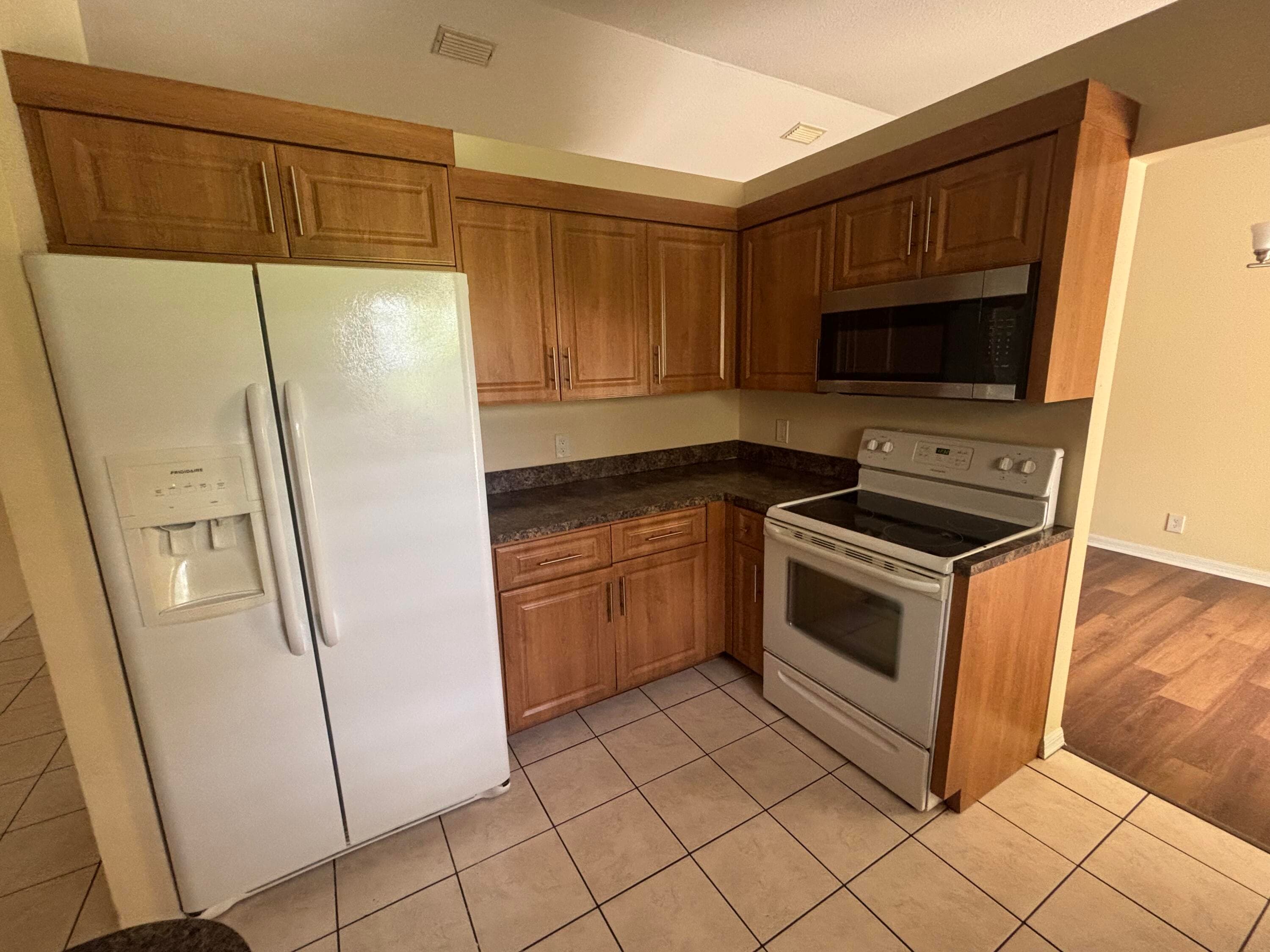 1563 40th Street, West Palm Beach, FL 33407 — photo 14 of 29