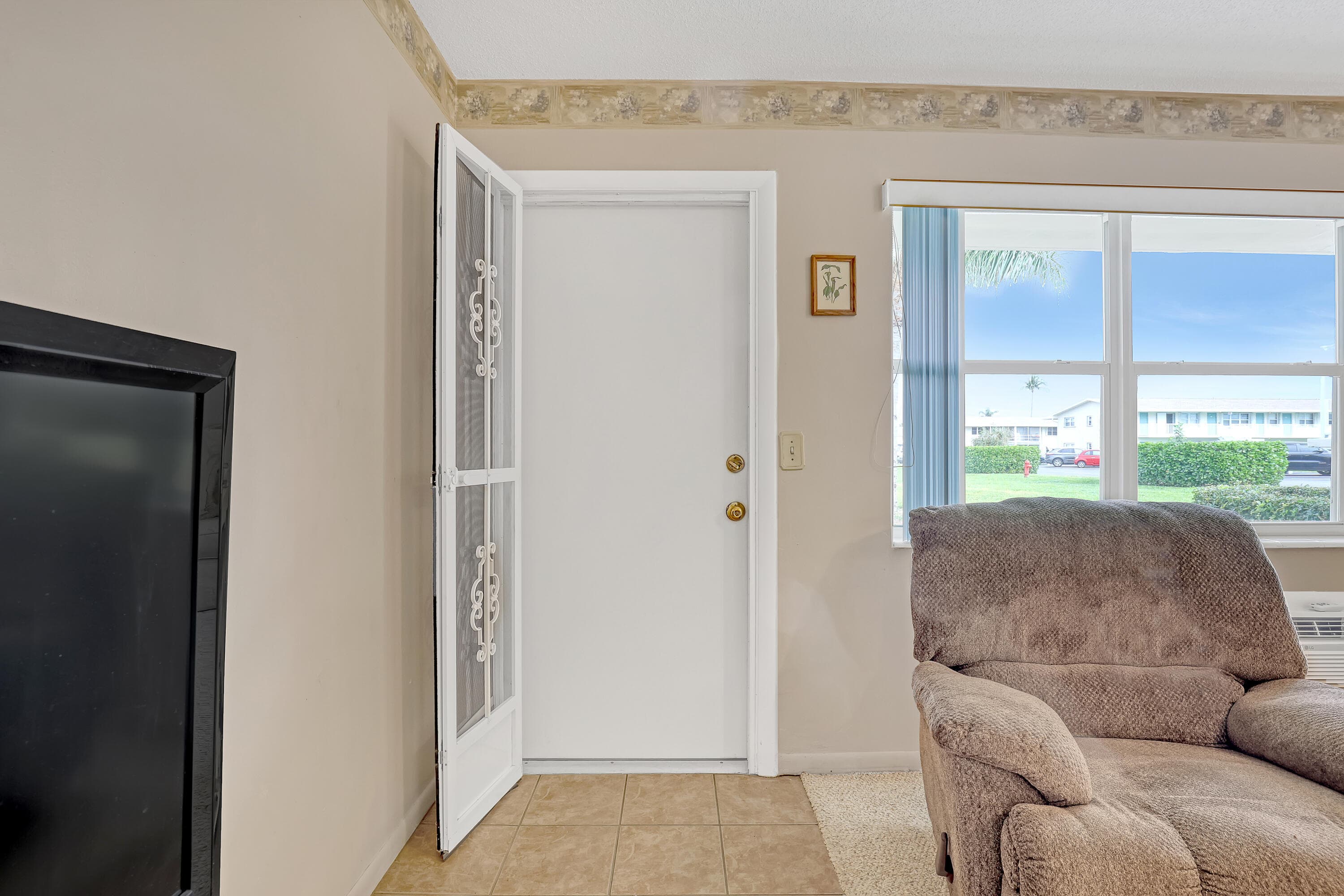 680 Horizon W, Boynton Beach, FL 33435 — photo 5 of 55