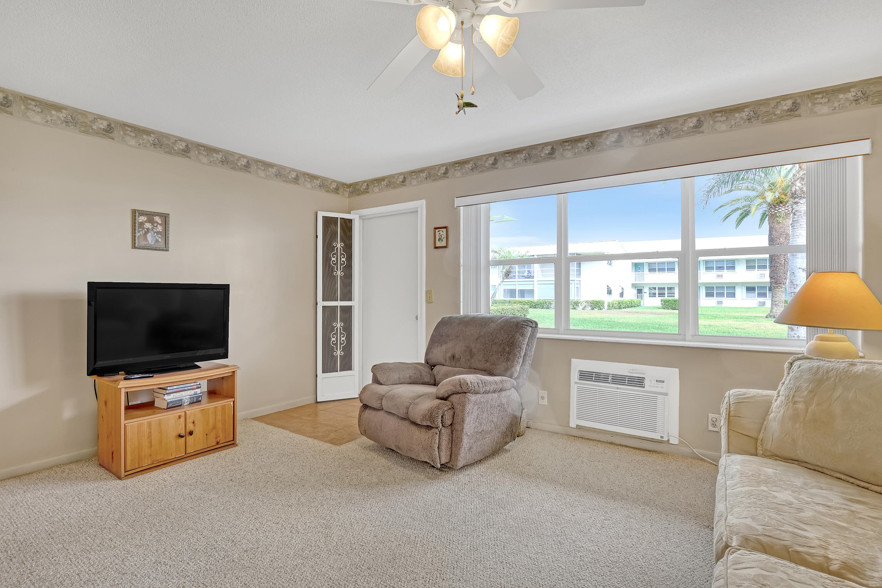 680 Horizon W, Boynton Beach, FL 33435 — photo 7 of 55